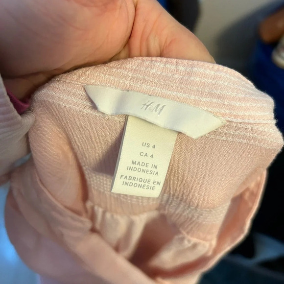 H&M BABY PINK POPOVER BLOUSE - Picture 3 of 5